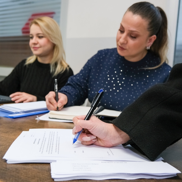 Menemenli gençlere sınavları için 3 milyonluk destek