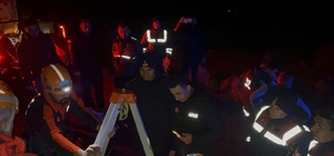 Sarnıçta mahsur kalan definecileri ekipler kurtardı