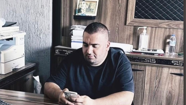 Kahvehane çıkışı silahlı saldırıda yaralanan 2 arkadaştan 1'i kurtarılamadı