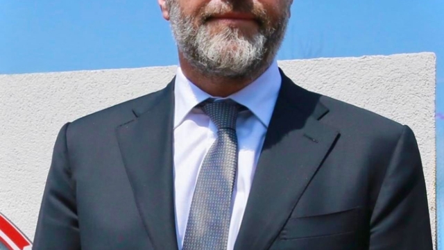 Mehmet Yiğit Alp: "Kalıcı başarının formülü sabır ve birlikteliktir"
Eski Trabzonspor Asbaşkanı Mehmet Yiğit Alp:
"Trabzonspor'u sadece kupalarla anlatmak eksik olur"
"Trabzon bir spor kültürüdür"
"Bu tabloyu devralmak cesaret ister"
"Dönüşüm sancılıdır ama öğreticidir"
"Fatih Tekke tercihi bir duruşun ifadesidir"