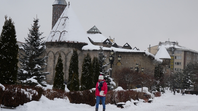 Erzurum'da 84 köy yolu kardan ulaşıma kapandı
İlde hava sıcaklıkları eksi 10 derecede seyrederken, Palandöken'de kar kalınlığı 242 cm oldu