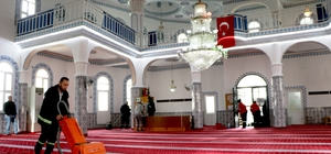Söke Belediyesi'nden Ramazan öncesi camilerde kapsamlı temizlik