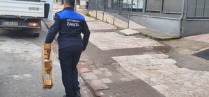 Denizli'de zabıta ekipleri yol ve kaldırım işgallerine geçit vermiyor