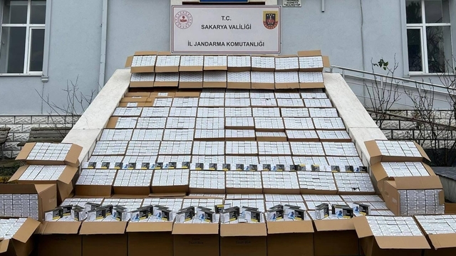 Sakarya'da kaçakçılara jandarma operasyonu: 3 ilçede 5 şüpheli gözaltına alındı