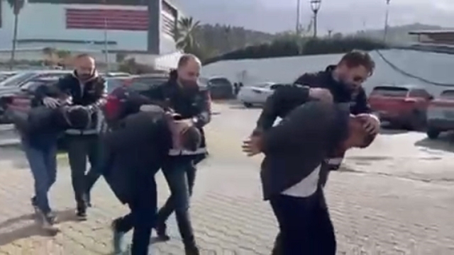 İskenderun'da aranan 3 şahıs yakalandı