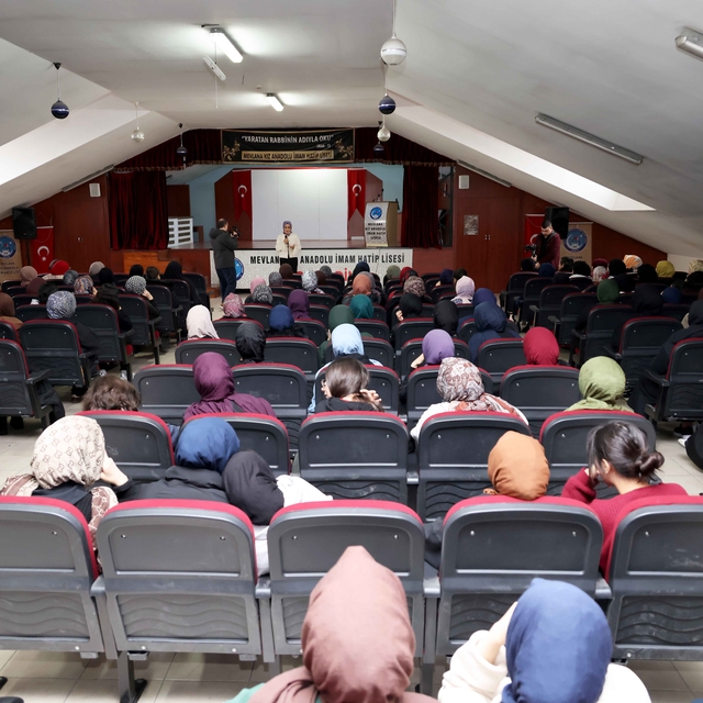 Karatay Gençlik Meclisi'nden Kariyer Günleri Programı