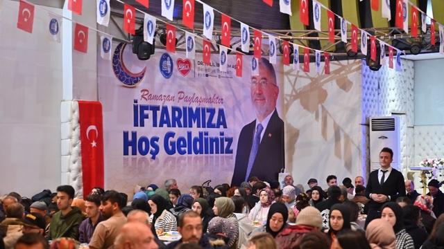 Çorum Belediyesi'nden Ramazan'da bin kişilik iftar yemeği