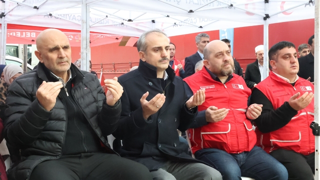 Çayırova'dan Gazze'ye 2 yardım tırı gönderildi