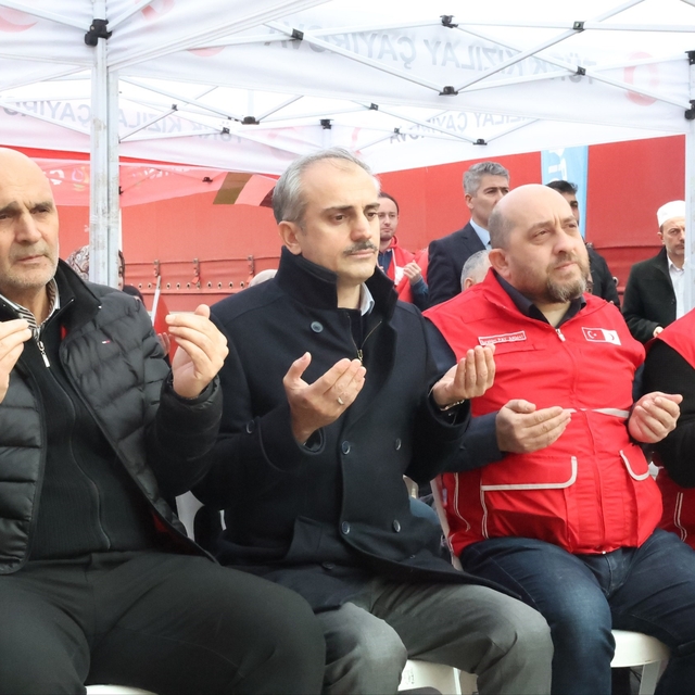 Çayırova'dan Gazze'ye 2 yardım tırı gönderildi