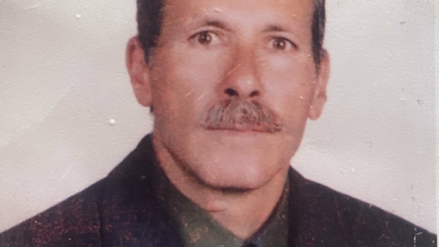 Üzerine istinat duvarı çöken kamyonetinde hayatını kaybetti