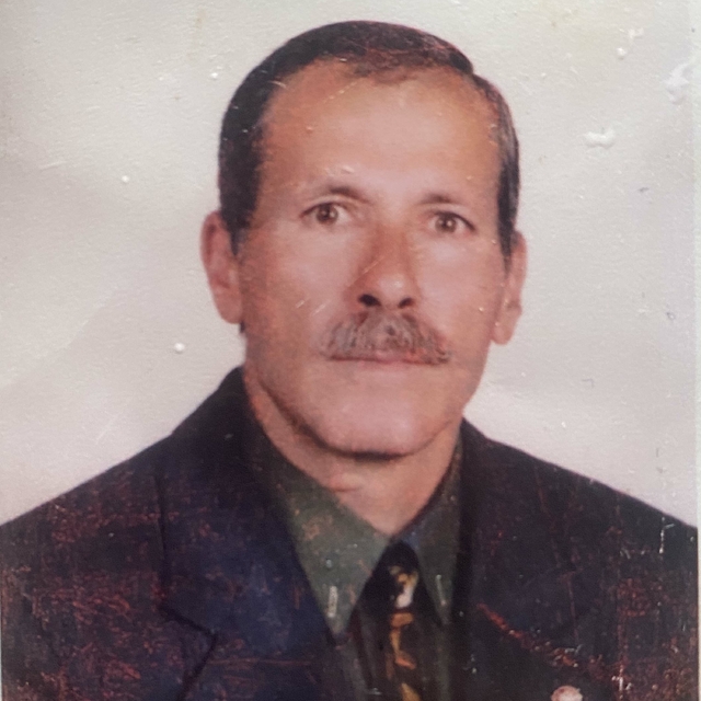 Üzerine istinat duvarı çöken kamyonetinde hayatını kaybetti