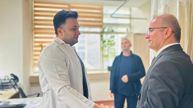 Siirt'te Başhekim Prof. Dr. Yolbaş'tan poliklinik ziyareti