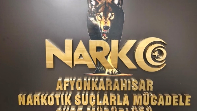 Polis milyonlarca içimlik uyuşturucu üretilebilen hammadde ele geçirdi