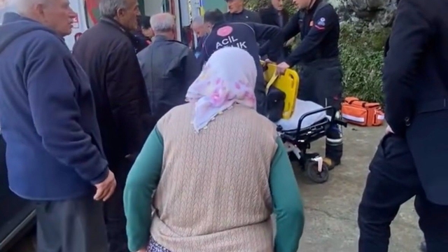 Cenazeye giderken hayat kurtardılar