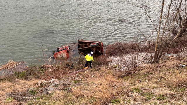 Traktör Kızılırmak'a yuvarlandı: 1 ölü, 1 yaralı