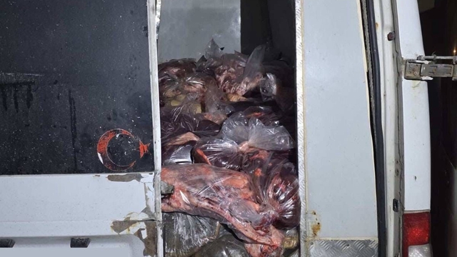 Kamyonette hijyen kurallarına aykırı taşınan 3 ton sakatat ele geçirildi, 207 bin lira ceza kesildi