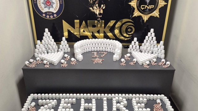 Çanakkale'de uyuşturucu operasyonunda yakalanan 2 zanlı tutuklandı