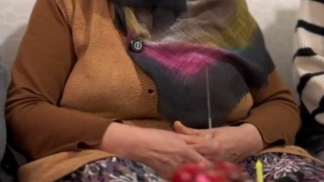 74 yaşında ilk defa doğum günü kutladı