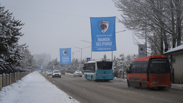 Meteorolojiden Doğu'ya kar, rüzgar, buzlanma, don olayı ve  çığ uyarısı