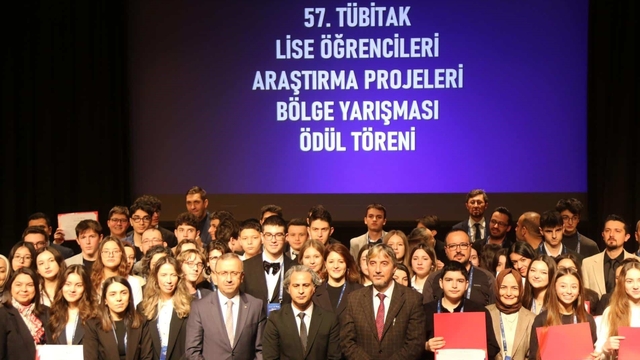Kütahyalı liseler 'Lise Öğrencileri Araştırma Projeleri Bölge Yarışması'ndan ödüllerle döndü