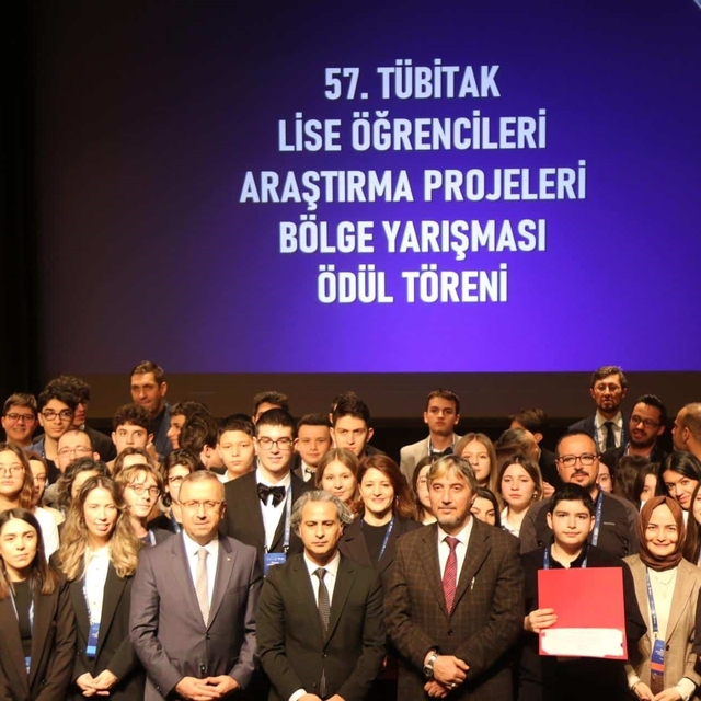 Kütahyalı liseler 'Lise Öğrencileri Araştırma Projeleri Bölge Yarışması'nda...