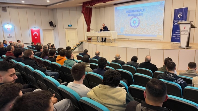 Tekirdağ Emniyet Müdürü Turanlı üniversite öğrencileriyle bir araya geldi