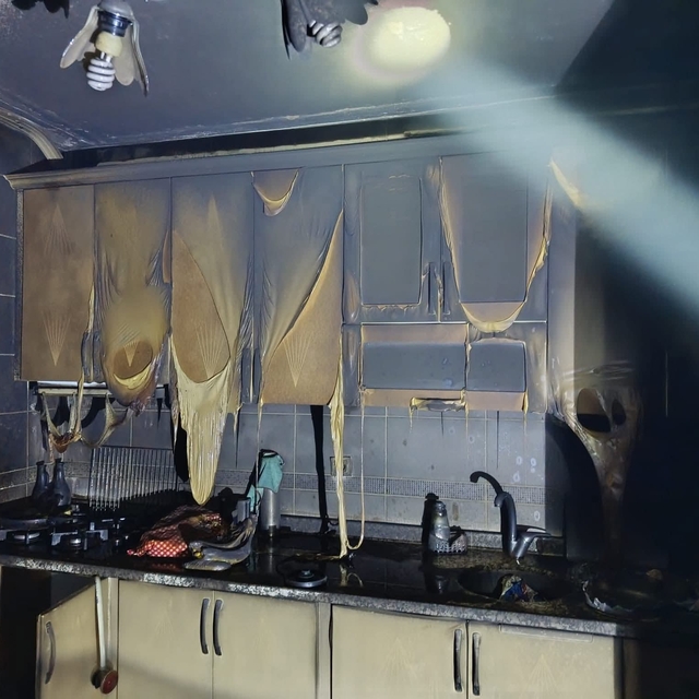 Adıyaman'da çıkan ev yangınında bir kişi dumandan etkilendi