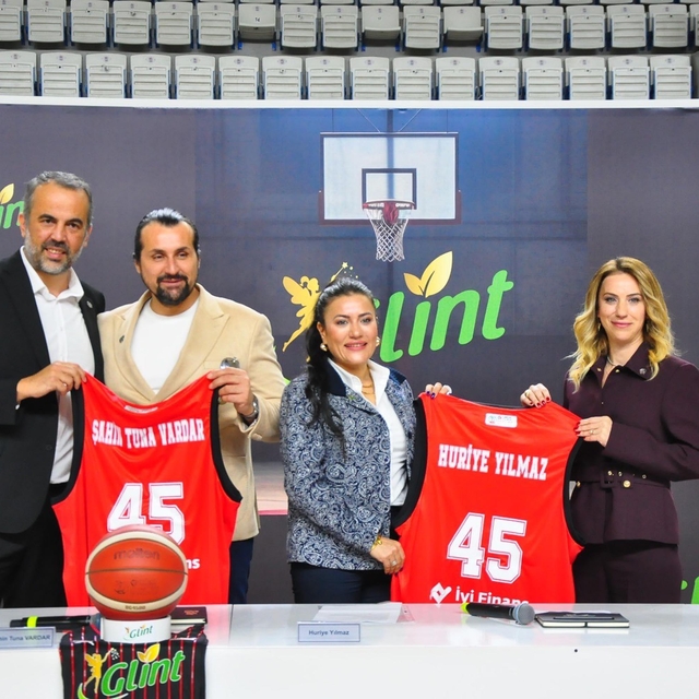 Manisa Basket'te devir resmileşti