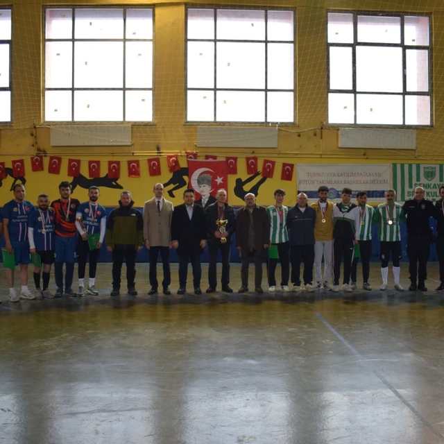 Şenkaya'da salon futbolu coşkusu