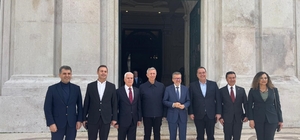 Başkan Bozbey Avrupa'da tarihi kent modelini inceledi