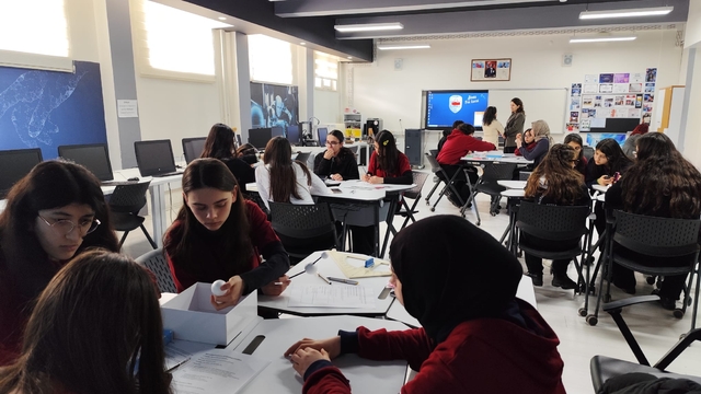 Sivas'ta kimya ve matematik arasındaki bağı güçlendirmeyi amaçlayan çalıştay düzenlendi