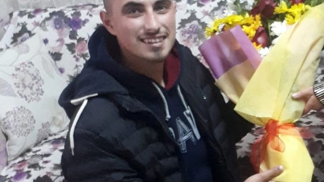 Otomobil, kaza sonrası yolda temizlik yapan işçilere çarptı: 1 ölü, 3 yaralı