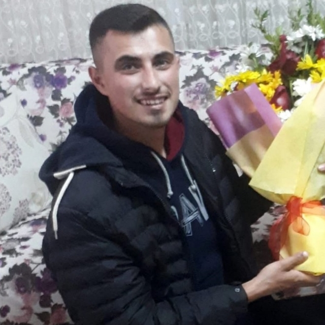 Otomobil, kaza sonrası yolda temizlik yapan işçilere çarptı: 1 ölü, 3 yaral...