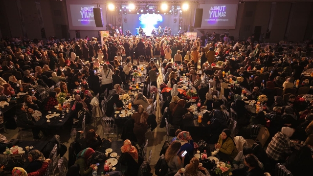 Şehitkamil'de kadınlar matinesi coşkusu
Yılmaz: "Kadın mutluysa, şehir huzurludur"