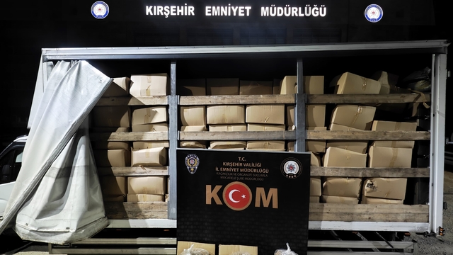 Kırşehir'de 3,4 ton kaçak tütün ele geçirildi