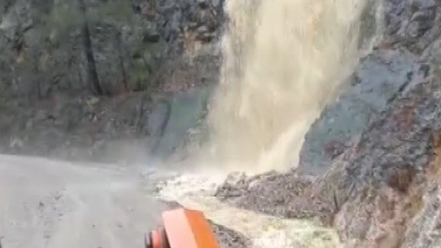 Adana'nın kuzey ilçelerinde sağanak taşkınlara neden oldu