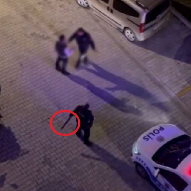 Akrabasının aracına pompalı tüfekle ateş açıp, lastiklerini kesti