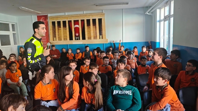 Sinop'ta öğrencilere trafik eğitimi