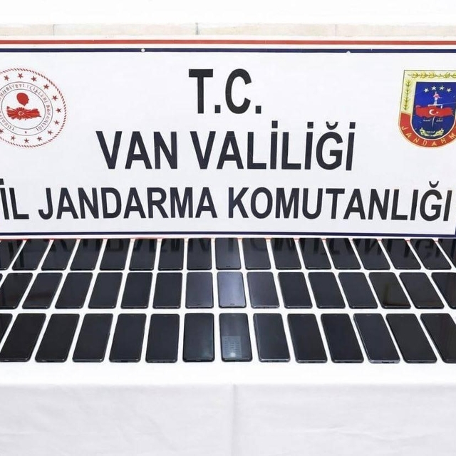 Van'da 1 milyon 750 bin TL değerinde kaçak eşya ele geçirildi