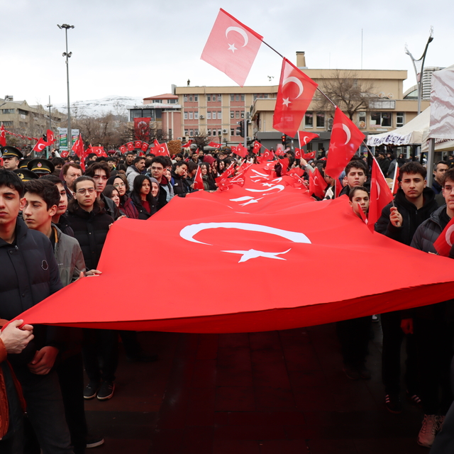 Erzincan'ın düşman işgalinden kurtuluşunun 108'inci yılı törenle kutlandı
