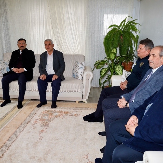 Kaymakam Soysal'dan şehit ailelerine ziyaret