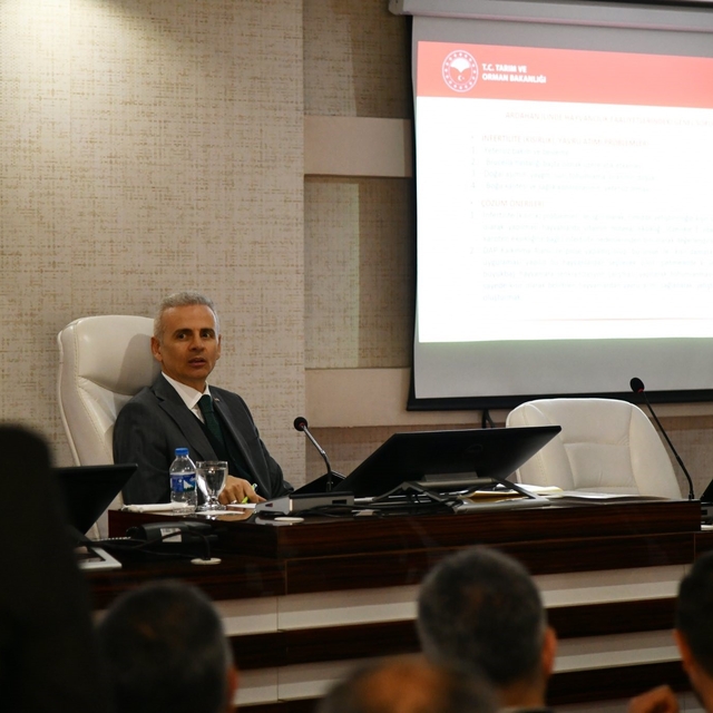 Ardahan'da hayvan hastalıkları ile mücadele toplantısı yapıldı