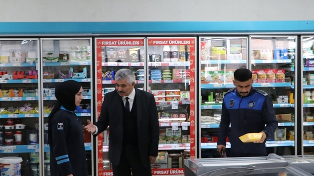 Ulaş'ta ramazan ayı öncesi marketler denetlendi
