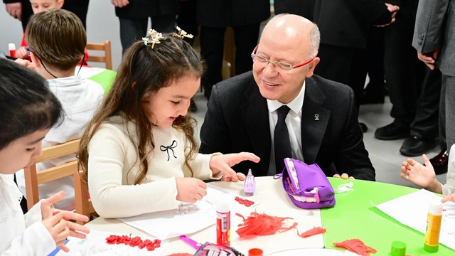 TOBB Anaokulu, hizmete girdi AK Parti Bursa İl Başkanı Davut Gürkan: "Bursa'da 2026 yılı yatırım programında 680 sınıflı 31 okul inşa edilecek"