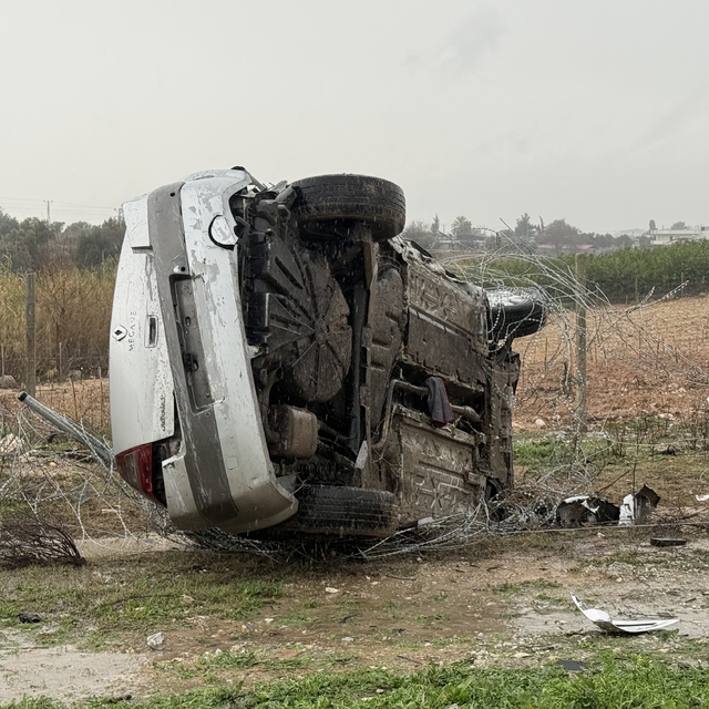 Tarsus'ta yağış kazaya neden oldu