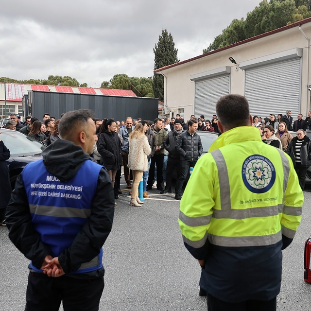 Büyükşehir'den afetlere hazırlık için "Tehlike Avı" ve deprem tatbikatı