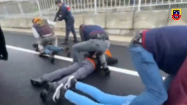 Gasp şüphelilerine jandarma operasyonu kamerada