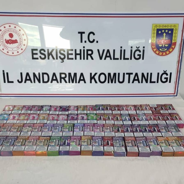 Faturasız elektronik sigara ve parfüm satışına yönelik operasyon
