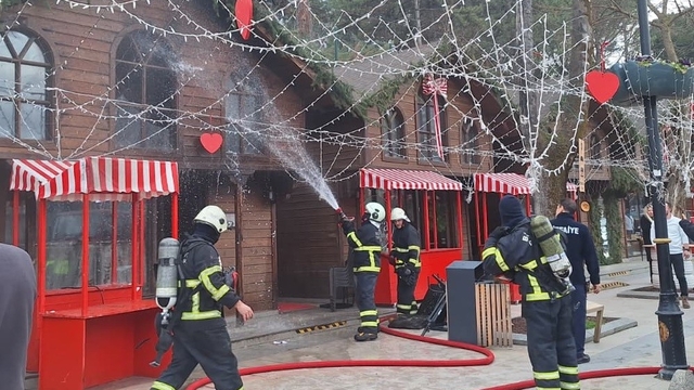 Depo olarak kullanılan kulübede yangın