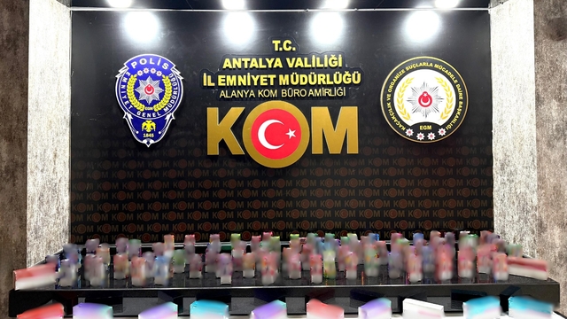 Antalya'da kaçakçılık ve organize suç operasyonlarında yakalanan 7 şüpheli tutuklandı